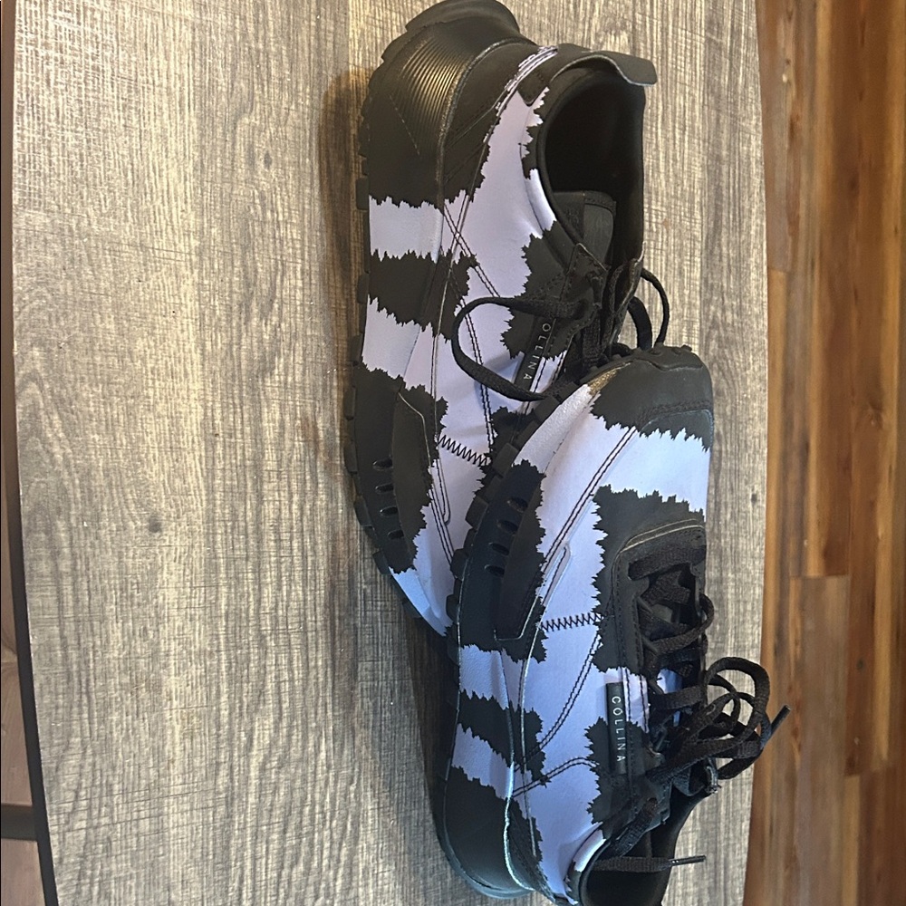 Collina Strada Black and Purple Athletic Shoes Reebok - Picture 2 of 11